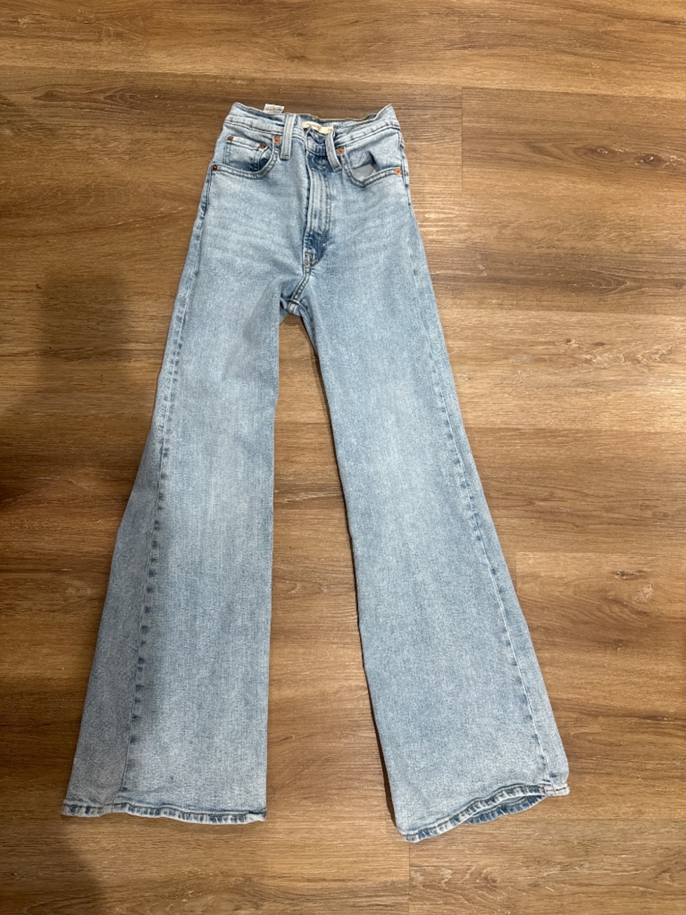 Jeans - Picture 2 of 2